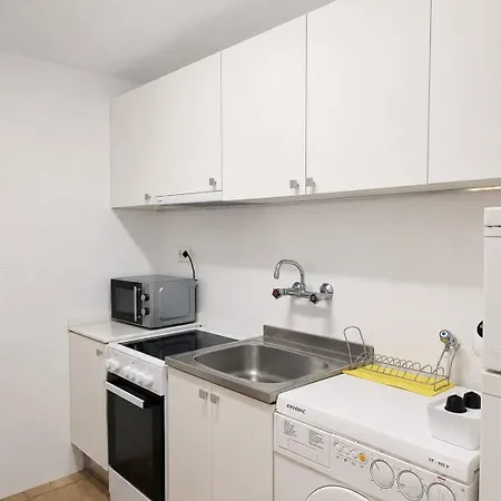 Céntrico Y Muy Amplio Apartamento